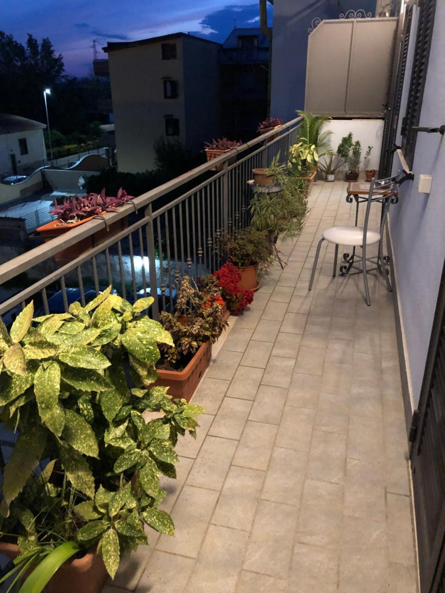 לינה וארוחת בוקר קאסרטה Il Giardino Della Reggia מראה חיצוני תמונה